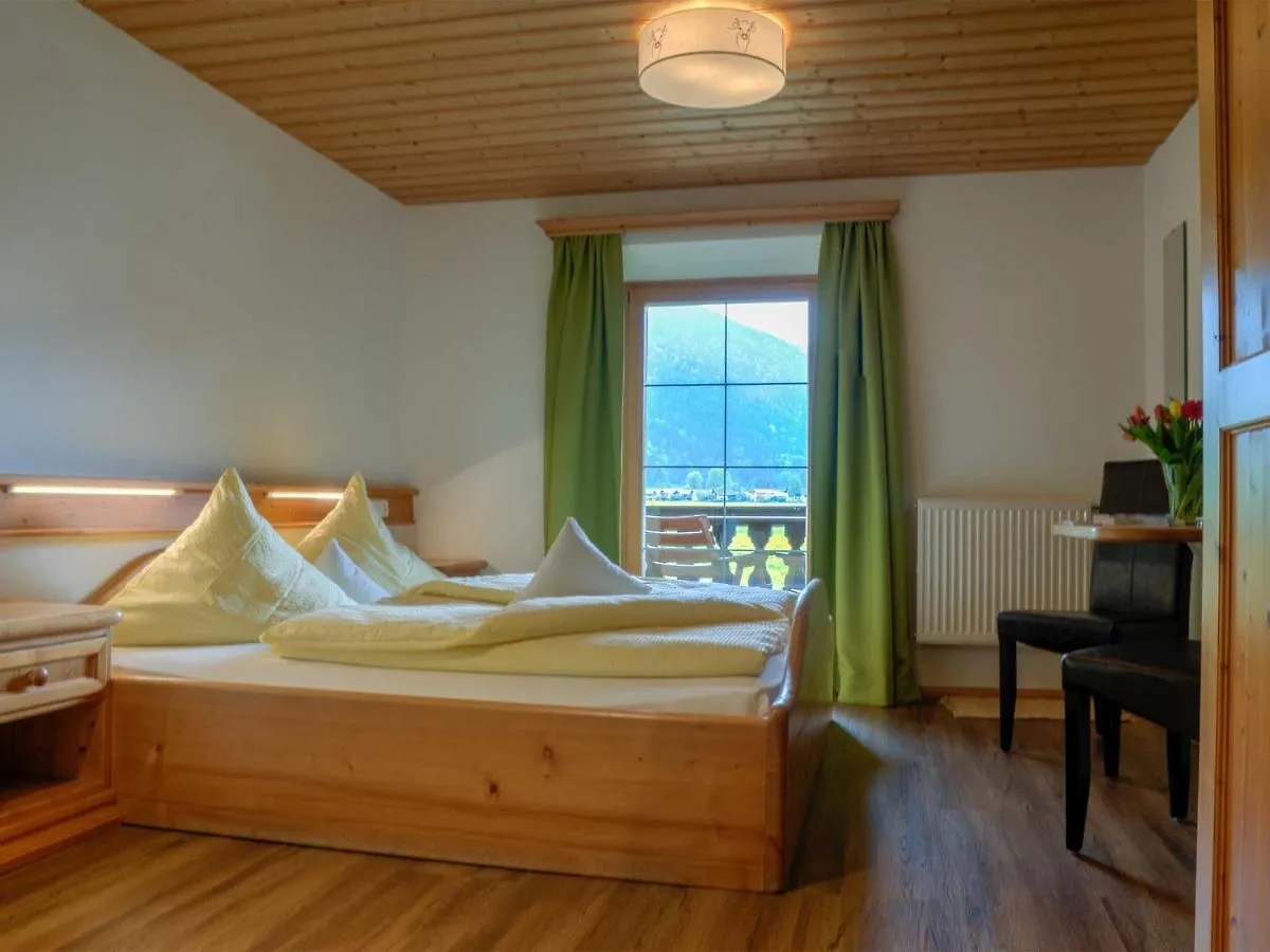 Gaestehaus Webermohof Rotta