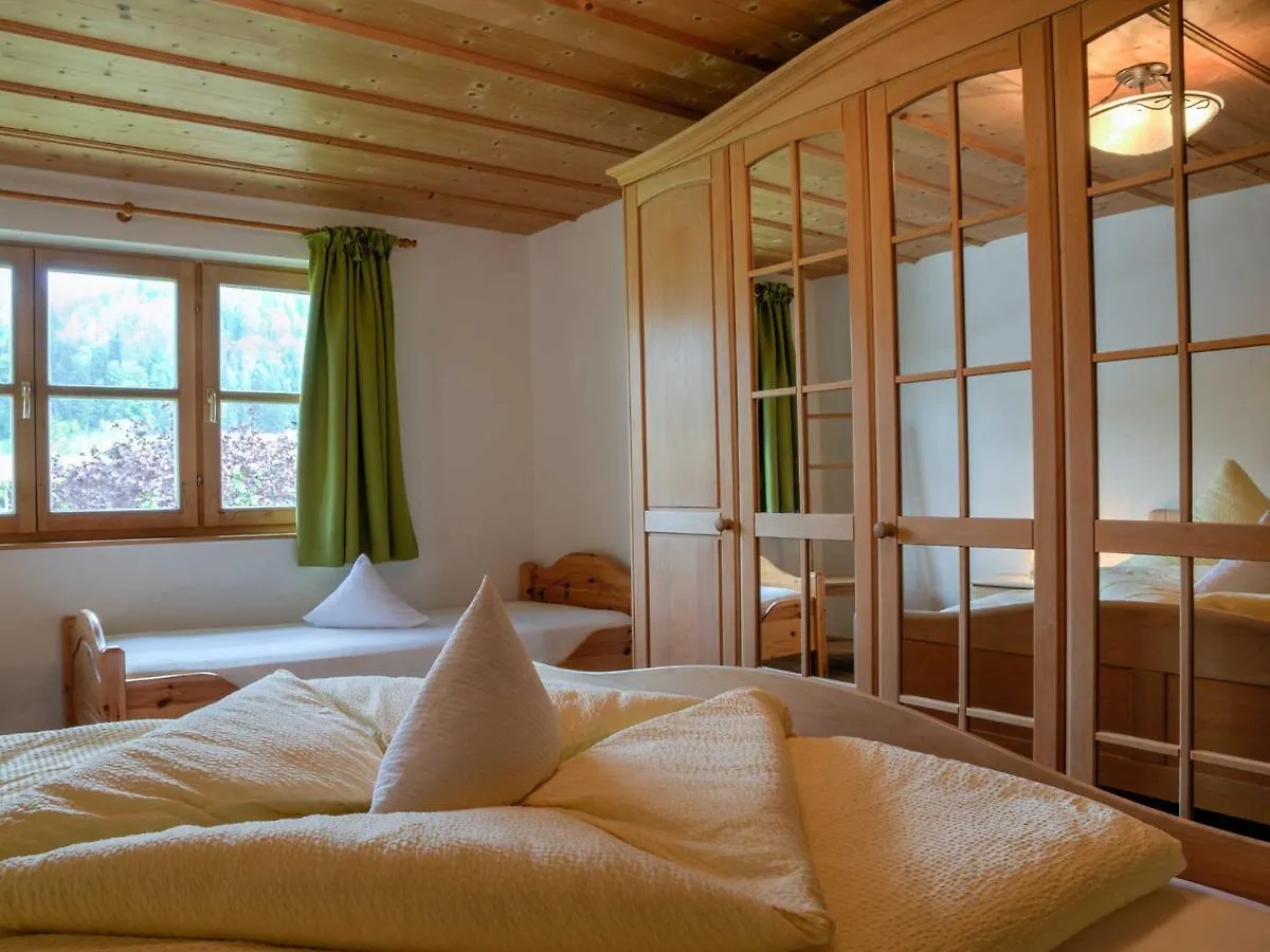 Gaestehaus Webermohof Rotta 0*,